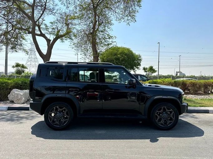 Подержанный Jetour T2, 2.0 л, 2024 в Дубае от Formula Motors Черный цвет. GCC | AUTO.AE