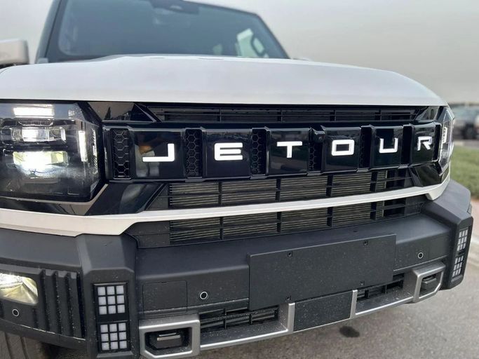 Новый Jetour T2, 2.0 л, 2025 в Дубае от Pegasus Automobile Белый цвет. GCC | AUTO.AE