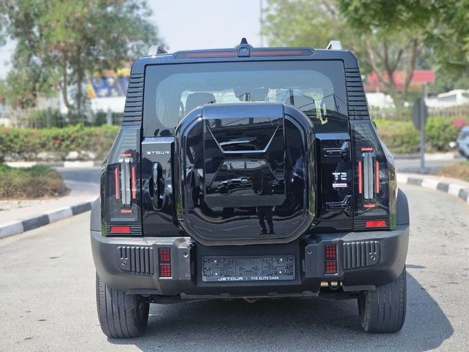 Used Jetour T2, 2.0 l, 2024 in Dubai by US Motors, Black color. GCC Specs | AUTO.AE