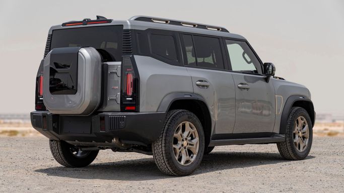 New Jetour Traveller, 2.0 l, 2025 in Dubai by Milele, Silver color. Other | AUTO.AE