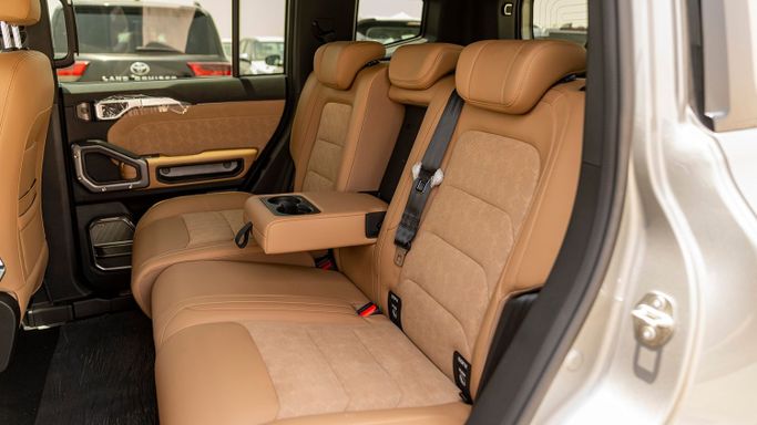 New Jetour Traveller, 2.0 l, 2025 in Dubai by Milele, Silver color. Other | AUTO.AE