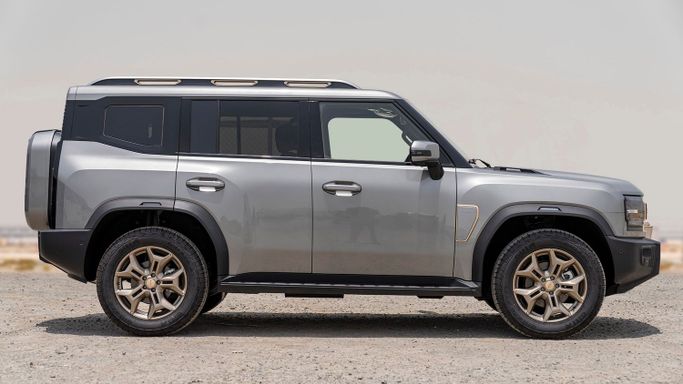 New Jetour Traveller, 2.0 l, 2025 in Dubai by Milele, Silver color. Other | AUTO.AE