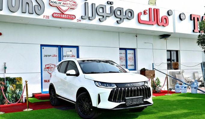 Подержанный Jetour X50, 1.5 л, 2026 в Дубае от MALIK MOTORS Белый цвет. Other | AUTO.AE