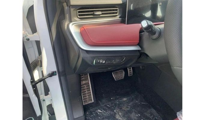 New Jetour X70 PLUS I Facelift, 1.6 l, 2024 in Dubai by Mohamed Hakim Motors, White color. Other | AUTO.AE