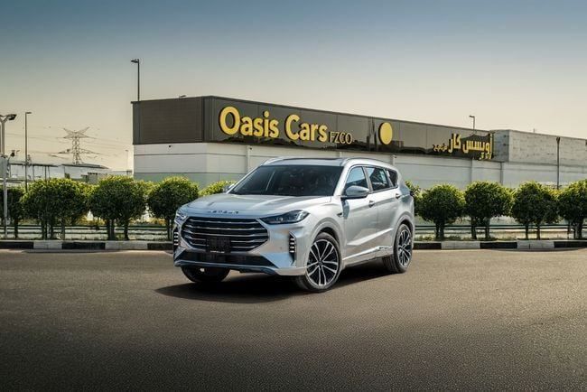 Used Jetour X70 PLUS I Facelift, 1.6 l, 2025 in Dubai by OASIS CARS, Silver color. GCC Specs | AUTO.AE