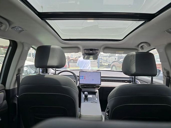 Новый Jetour X90 I, 1.5 л, 2024 в Дубае от Mohamed Hakim Motors Серебристый цвет. GCC | AUTO.AE