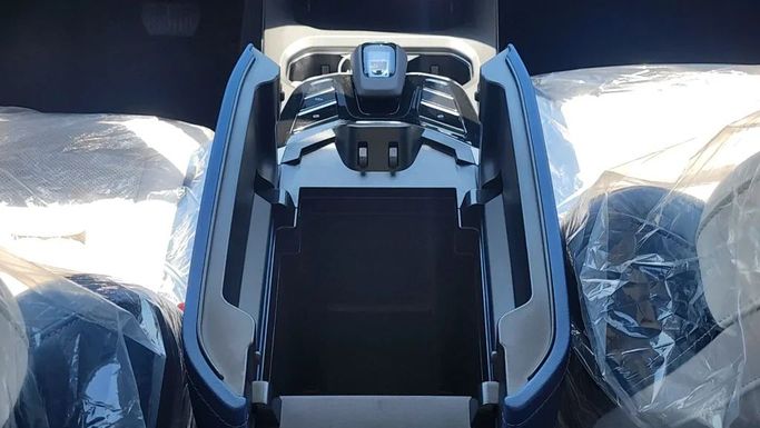 Новый Kaiyi X7 Kunlun, 2.0 л, 2024 в Дубае от Alwan Global Cars Белый цвет. GCC | AUTO.AE