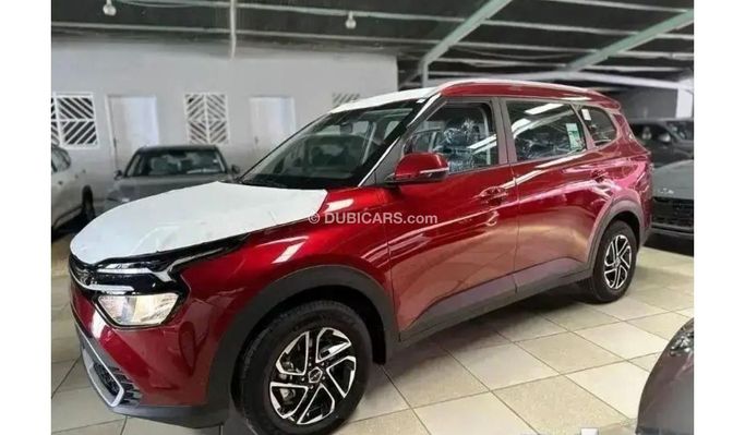 Новый Kia Carens IV (KY), 1.5 л, 2023 в Дубае от Mohamed Hakim Motors Красный цвет. GCC | AUTO.AE