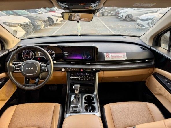 Подержанный Kia Carnival IV, 3.5 л, 2023 в Дубае от Titanum Cars Черный цвет. Other | AUTO.AE