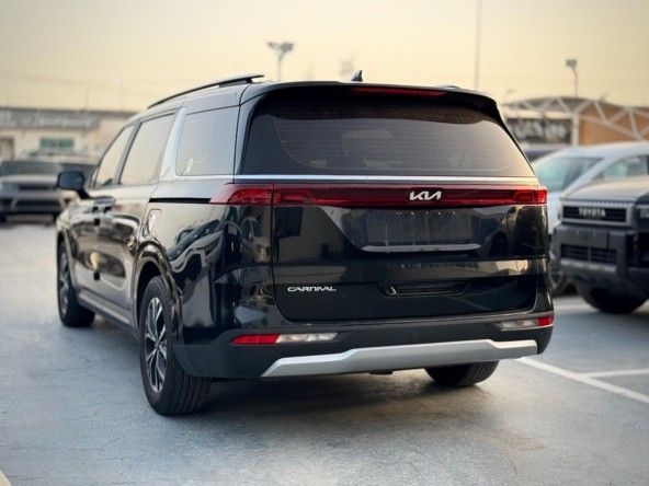 Подержанный Kia Carnival IV, 3.5 л, 2023 в Дубае от Titanum Cars Черный цвет. Other | AUTO.AE