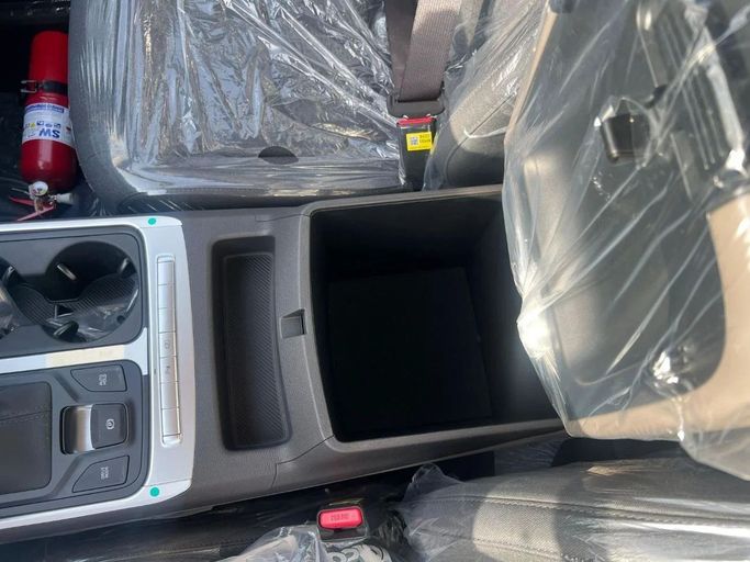 Новый Kia Carnival IV Рестайлинг, 3.5 л, 2025 в Дубае от My Way Motors Белый цвет. GCC | AUTO.AE