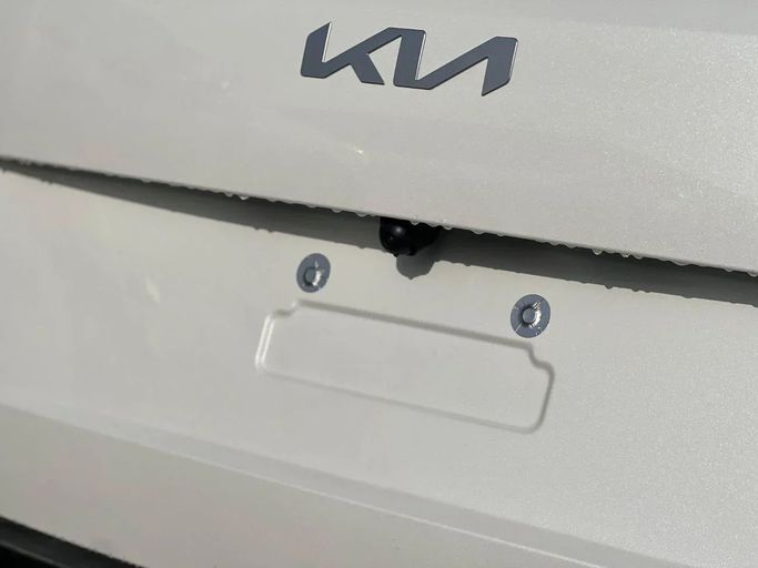 Новый Kia Carnival IV Рестайлинг, 3.5 л, 2025 в Дубае от My Way Motors Белый цвет. GCC | AUTO.AE