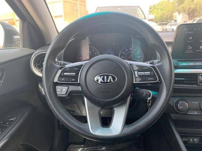 Kia Forte III, 2020 седан  класса в Дубае от JON Luxury Car Rental LLC серый цвет | AUTO.AE