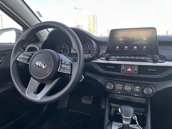 Kia Forte III Facelift, 2022  sedan for rent in Dubai by more rent a car, blue color | AUTO.AE