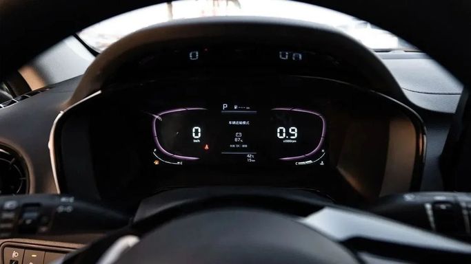 Новый Kia K3 II (China Market) Рестайлинг, 1.5 л, 2024 в Дубае от Altass Motors Белый цвет. Other | AUTO.AE