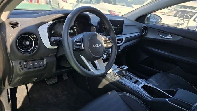 New Kia K3 II (China Market) Facelift, 1.5 l, 2025 in Dubai by Mohamed Hakim Motors, White color. Other | AUTO.AE