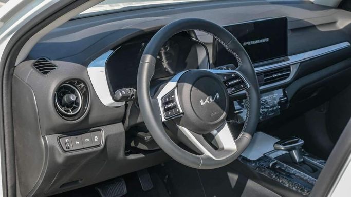 New Kia K3 II (China Market) Facelift, 1.5 l, 2024 in Dubai by F7 Motors, White color. Other | AUTO.AE