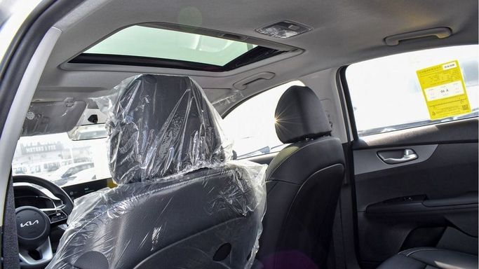 Новый Kia K3 III (BL7), 2.0 л, 2024 в Дубае от Najem Motors Белый цвет. Other | AUTO.AE