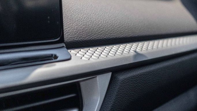 Новый Kia K3 II (China Market) Рестайлинг, 1.5 л, 2025 в Дубае от Albustanji Motors FZCO Белый цвет.  | AUTO.AE