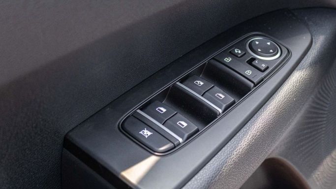 Новый Kia K3 II (China Market) Рестайлинг, 1.5 л, 2025 в Дубае от Albustanji Motors FZCO Белый цвет.  | AUTO.AE