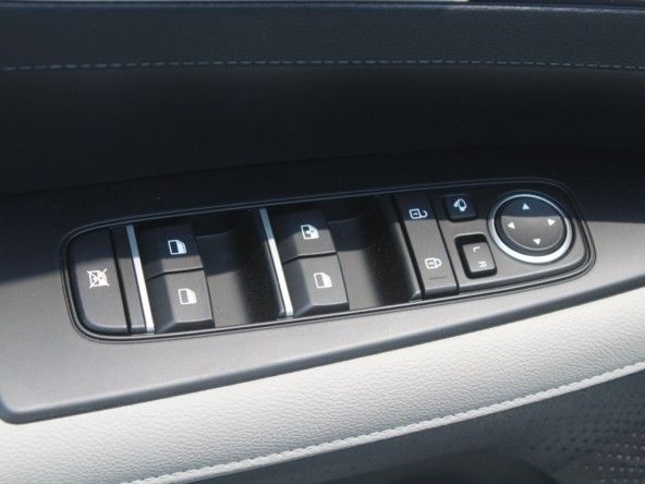 Новый Kia K3 II (China Market) Рестайлинг, 1.5 л, 2024 в Дубае от Titanum Cars Белый цвет. Other | AUTO.AE