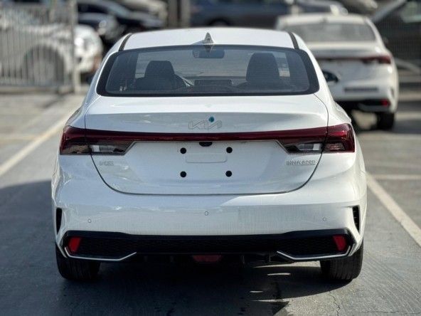 Новый Kia K3 II (China Market) Рестайлинг, 1.5 л, 2024 в Дубае от Titanum Cars Белый цвет. Other | AUTO.AE