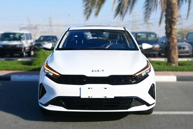 جديدة Kia K3 II (السوق الصينية) فيس ليفت الثاني (السوق الصينية), 1.5 l, 2025 في في دبي من Hussein Ghulam Motors FZCO، اللون أبيض. المواصفات الصينية | AUTO.AE