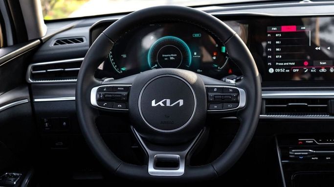 New Kia K5 III, 1.5 l, 2025 in Dubai by Altass Motors, White color. Other | AUTO.AE