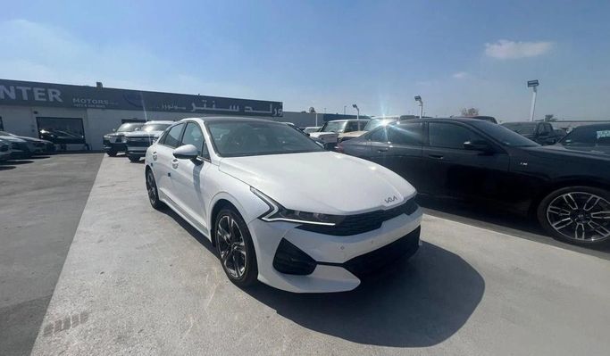 Новый Kia K5 III Рестайлинг, 2.5 л, 2023 в Дубае от World Center Motors FZE Белый цвет. Other | AUTO.AE