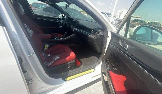 Новый Kia K5 III Рестайлинг, 2.5 л, 2023 в Дубае от World Center Motors FZE Белый цвет. Other | AUTO.AE