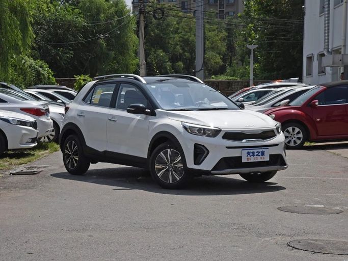 جديدة Kia KX1, 1.4 l, 2025 في في دبي من QUALITY AUTO FZC، اللون أبيض. المواصفات الصينية | AUTO.AE