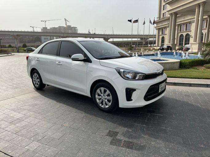 Used Kia Pegas, 1.4 l, 2023 in Dubai, White color. GCC Specs | AUTO.AE