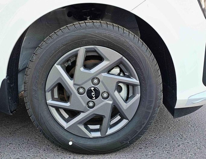 Новый Kia Picanto III Рестайлинг, 1.2 л, 2024 в Дубае от SK Motors Белый цвет. GCC | AUTO.AE