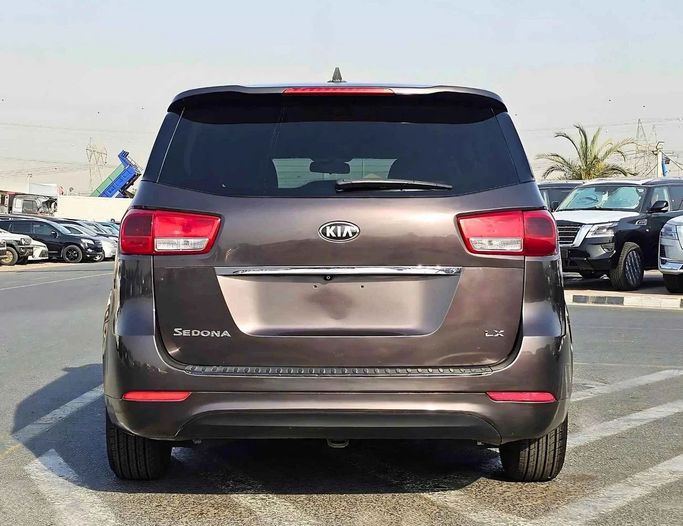 Новый Kia Sedona III, 3.3 л, 2017 в Дубае от SK Motors Серый цвет. Американская | AUTO.AE