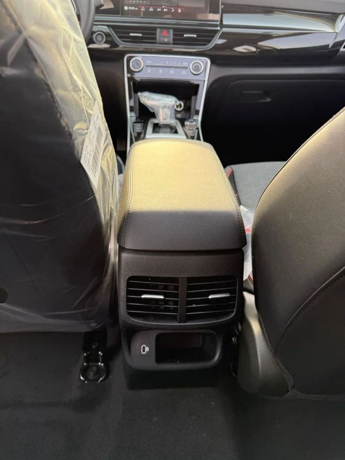 New Kia Seltos I Facelift, 1.5 l, 2025 in Dubai by Mohamed Hakim Motors, White color. Other | AUTO.AE