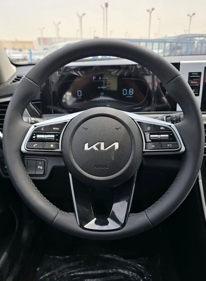 New Kia Seltos I Facelift, 1.5 l, 2025 in Dubai by Mohamed Hakim Motors, Silver color. Other | AUTO.AE