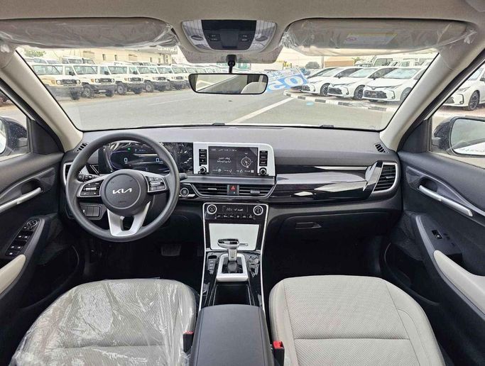 Новый Kia Seltos I Рестайлинг, 1.5 л, 2024 в Дубае от SK Motors Серый цвет. GCC | AUTO.AE