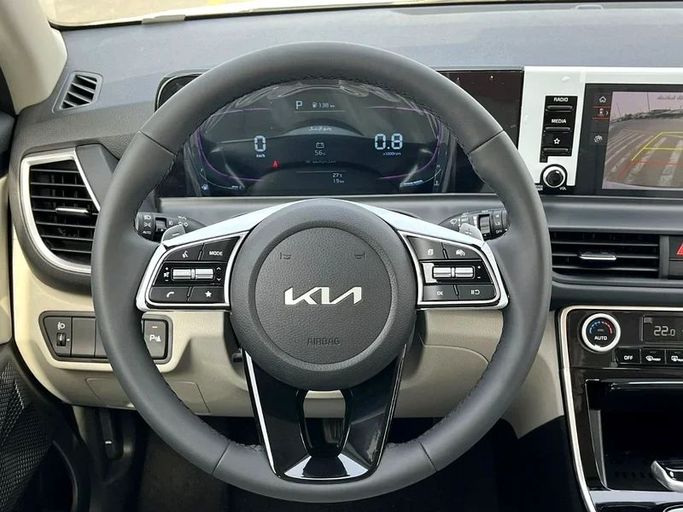 New Kia Seltos I Facelift, 1.4 l, 2024 in Dubai by We Can Motors, White color. GCC Specs | AUTO.AE