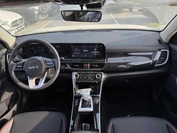 Новый Kia Seltos I Рестайлинг, 1.5 л, 2024 в Дубае от Titanum Cars Белый цвет. Other | AUTO.AE