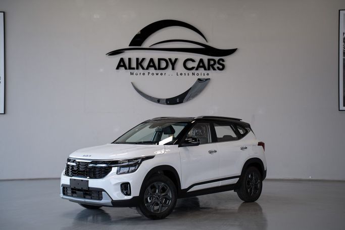 Новый Kia Seltos I Рестайлинг, 1.5 л, 2026 в Дубае от Alkady Cars Белый цвет. Китайская | AUTO.AE
