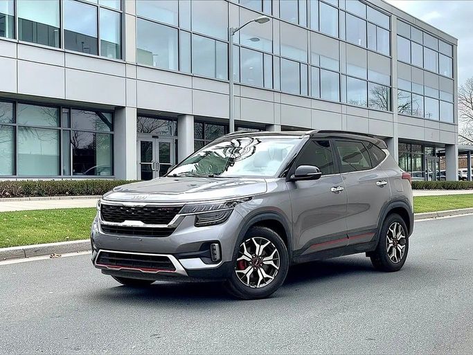 Подержанный Kia Seltos I Рестайлинг, 1.6 л, 2022 в Дубае от INFINITY DRIVE Серый цвет. GCC | AUTO.AE