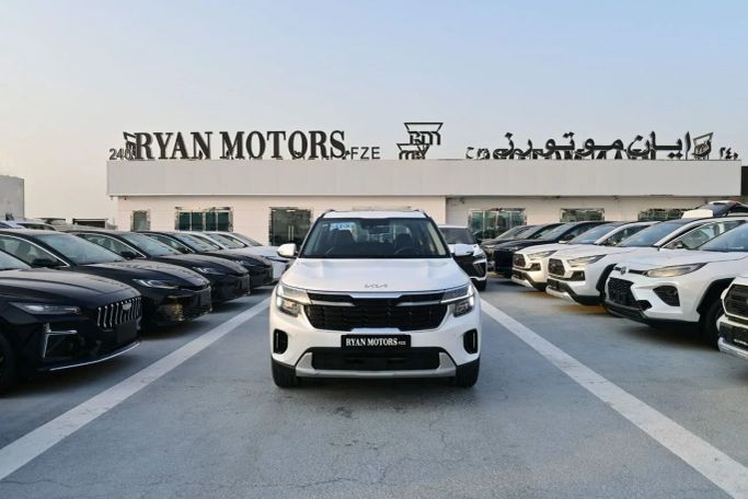 New Kia Seltos I Facelift, 1.5 l, 2025 in Dubai by RMG Automobiles, White color. Chinese Specs | AUTO.AE | Listing #266174