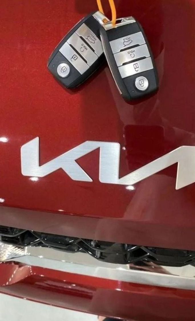 New Kia Sonet I, 1.5 l, 2024 in Dubai by Mohamed Hakim Motors, Red color. GCC Specs | AUTO.AE