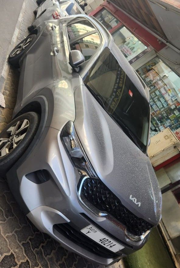 Used Kia Sonet I, 1.5 l, 2023 in Dubai, Grey color. GCC Specs | AUTO.AE