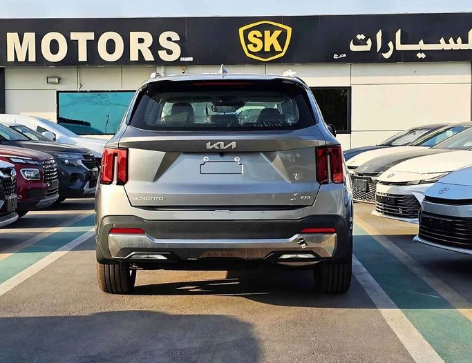 New Kia Sorento IV Facelift, 2.5 l, 2025 in Dubai by SK Motors, Grey color. GCC Specs | AUTO.AE