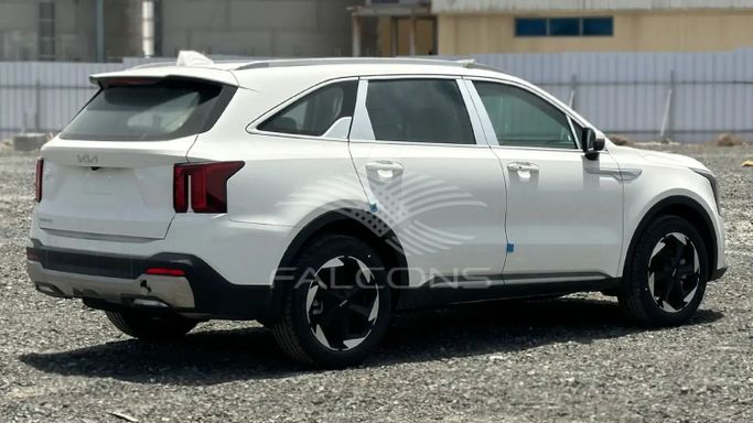 Новый Kia Sorento IV Рестайлинг, 2.5 л, 2024 в Дубае от Falcons GT Motors FZCO Белый цвет. Other | AUTO.AE