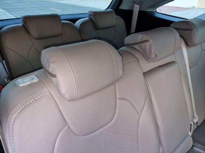 مستعملة Kia Sorento رابعاً, 2.5 l, 2021 في في دبي، اللون فضي. مواصفات الخليج | AUTO.AE