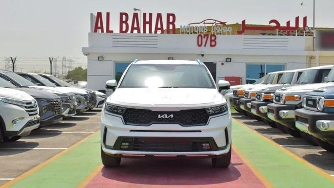جديدة Kia Sorento رابعاً, 2.5 l, 2023 في في دبي من AL BAHAR MOTORS FZE، اللون أبيض.  | AUTO.AE