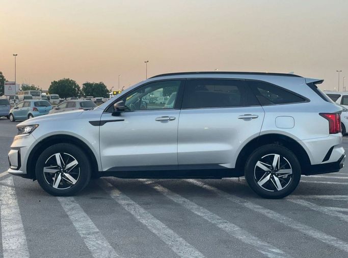 Used Kia Sorento IV, 2.5 l, 2021 in Dubai by SIKANDAR MOTORS, Silver color. GCC Specs | AUTO.AE | Listing #270190