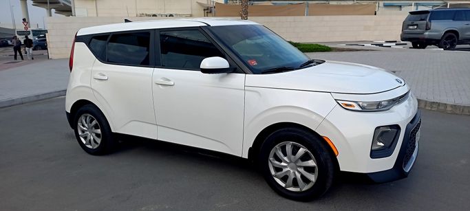 Подержанный Kia Soul III, 2.0 л, 2020 в Дубае Белый цвет. Американская | AUTO.AE | Объявление #265497